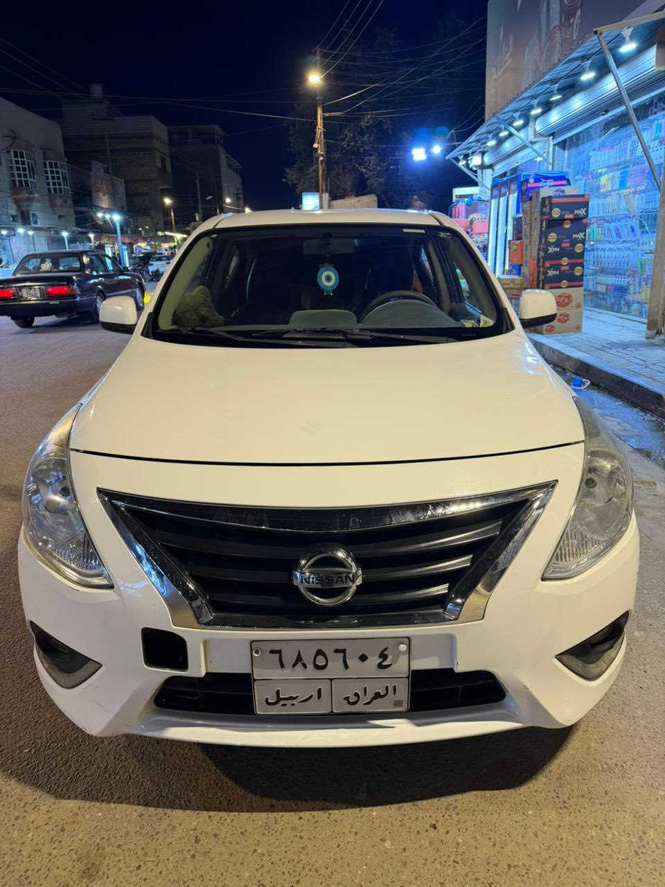 السلام عليكم نيسان هندي مديل 2022 السياره مكفوله من الصبغ بيهه بارد بل جملغ الخلفي وبيهه طخات شوف العين مكان السياره البصره *********** السعر 105 وبيهه مجال
