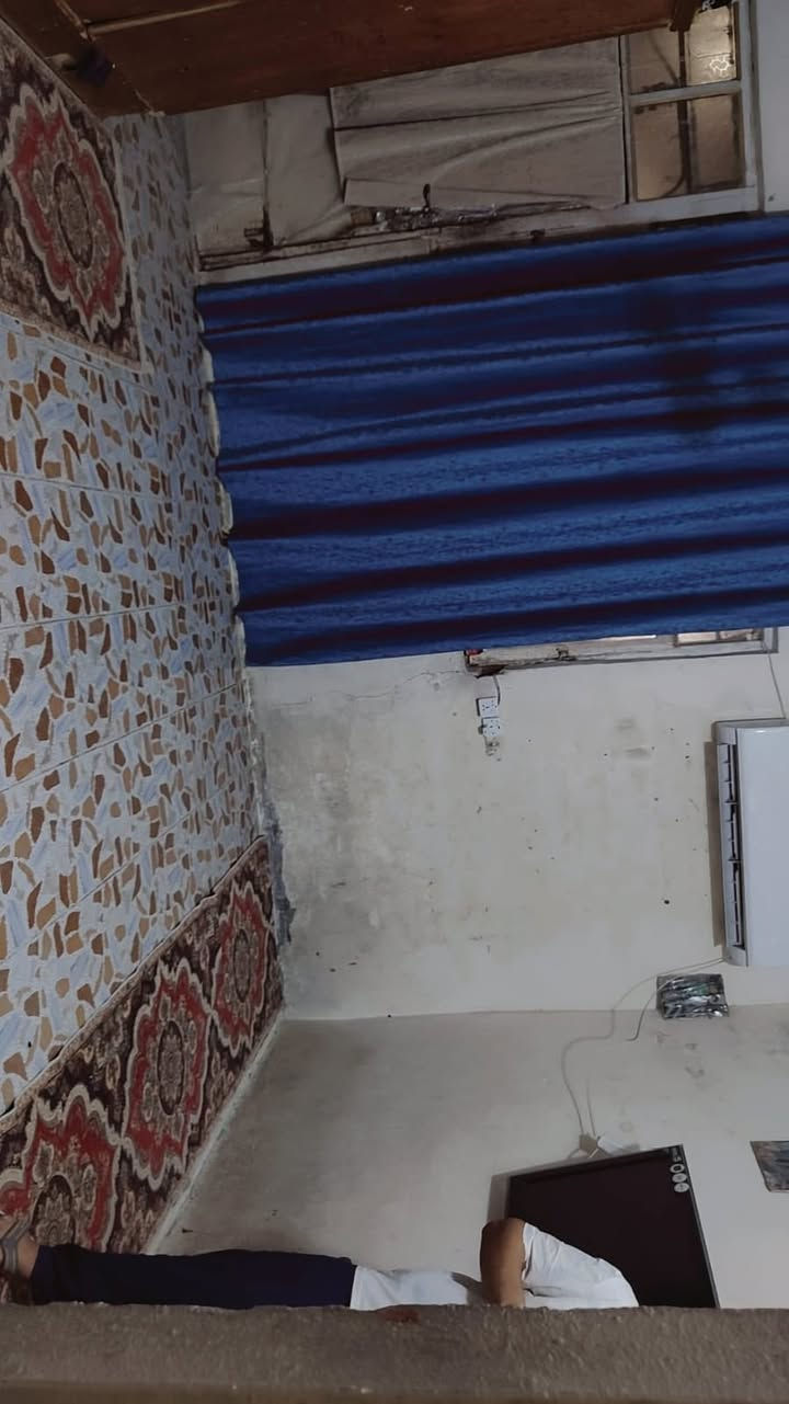 سلام عليكم بيت ١٠٠متر البيع
البيت طابق ونص مدخلين على شارعين
البلديات قرب الصحفين
***********

