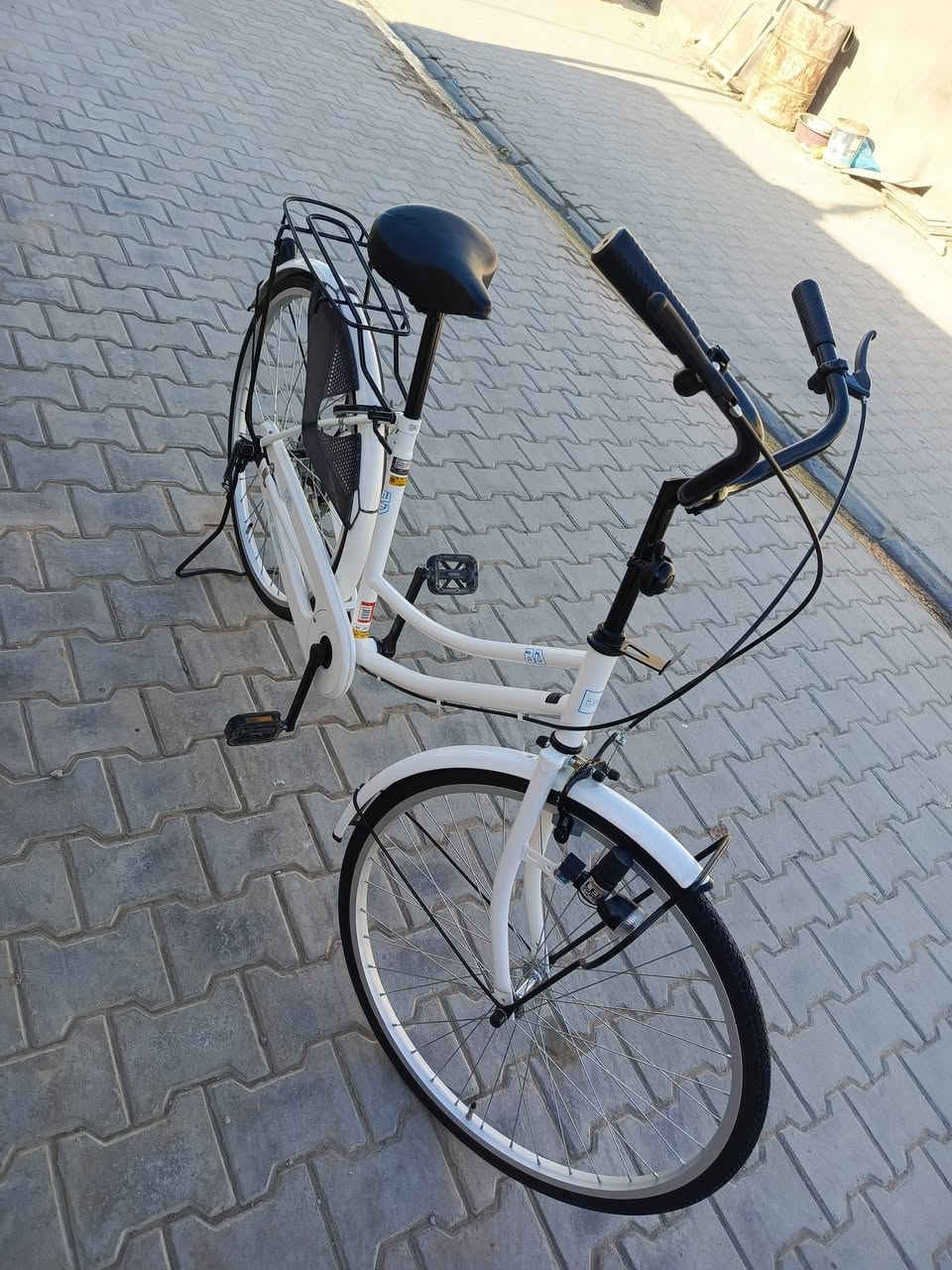 سلام عليكم باسكل للبيع حجم 26 لون ابيض موديل 22 صارلي 6 يام من نزلته من كرار ابو  النقش شراي طب خاص موشراي اطلع كبل السعر 150 وبي مجال المكان نجف


**إذا كنت صاحب هذا الإعلان وتريد حذفه لأي سبب، رجاءا أرسل رسالة إلى الدعم الفني**