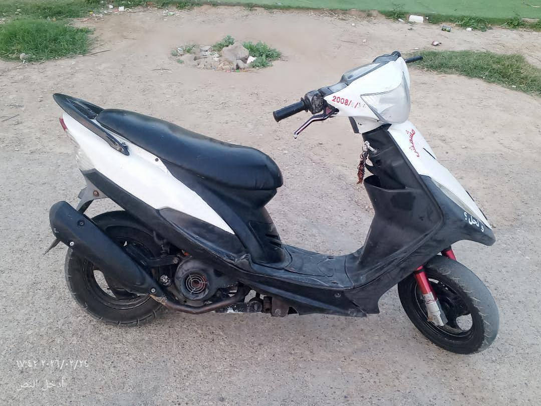 السلام عليكم دراجة ماكس للبيع بوشه 49  مامفتوحه شلعه ومعدل فول دراجة نكره سلف كهربائيات  كله شغاله مابيه كل نقص
بيه شيال ودبلات اماميه رياضي وقطره دهن وقطره اكسل

السعر550وبيه مجال *********** 
وترهم مراوس
