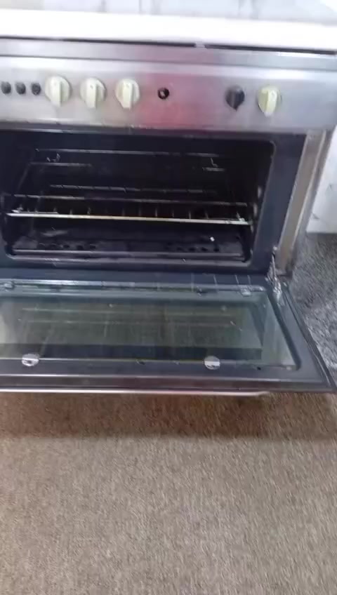 طباخ للبيع نضيف شغال بسعر١٧٠ عنوان كربلاء


**إذا كنت صاحب هذا الإعلان وتريد حذفه لأي سبب، رجاءا أرسل رسالة إلى الدعم الفني**