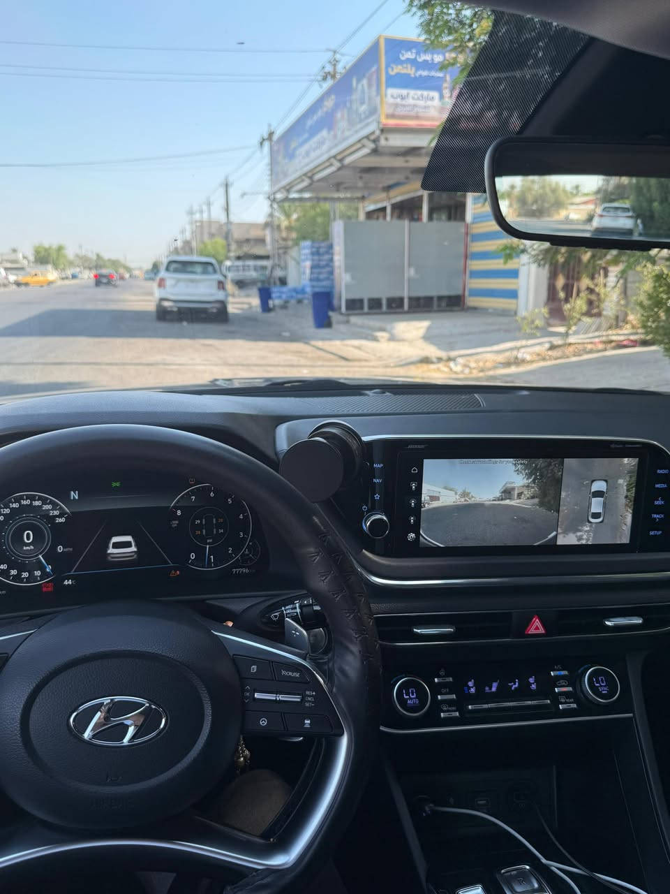 السلام عليكم
سوناتا 2022 لمتد فول مواصفات 
محرك 1600 تيربو 
مواصفاتهة :
بانوراما
بصمه تشغيل عن بعد و تتقدم و ترجع بالبصمه
5 كامرات 360 
رادارات امامي خلفي جانبي
حساسات حول السيارة
كشنات جلد تدفأة و تبريد 
ستيرن هيتر
فول تحكم ستيرن
مثبت سرعة و تحديد مسار و قيادة ذاتيه
شحن لاسلكي
كشنات خزن
تبريد قطعتين 
اوتو بارك
اوتو هولد
نضام صوتي BOSE دمام
نقطة عمياء
4 انضمه قيادة 
كير اوتو + عادي شفتات
داتا شو
بعد بيهة خير من الله مواصفات

صور الحادث و السونار موجودة بالمنشور
السيارة رقم اربيل باسمي تحويل شوكت متريد
سيارة جاهزة مبيهة اي نقص تخم تايرات جدد
كير و مكينه مكفولات صدر جديد 
مكاني بغداد
***********

+964 782 588 8234
