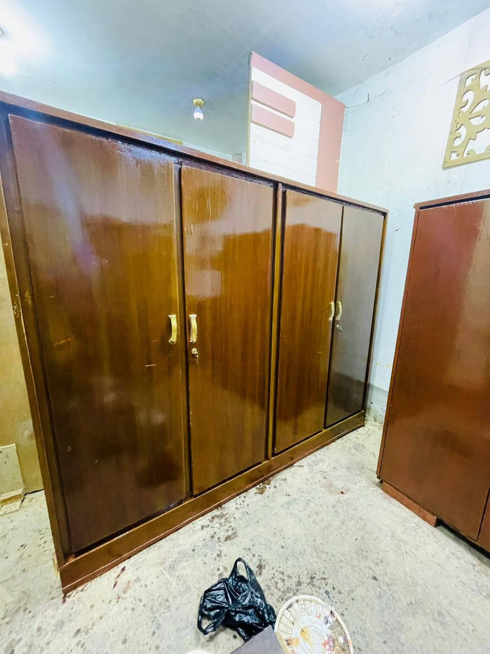 كنتور 5بوب حطاطة السعر 240الف
كنتورين 4بوب حطاطة سعر الواحد 190الف
كنتور 3بوب حطاطة السعر190الف
كنتور بابين حطاطة السعر 80الف
بوفية متر و70سنتم السعر120الف
العنوان التاميم القادسية الاولى شارع المشاتل 
للأستفسار***********
