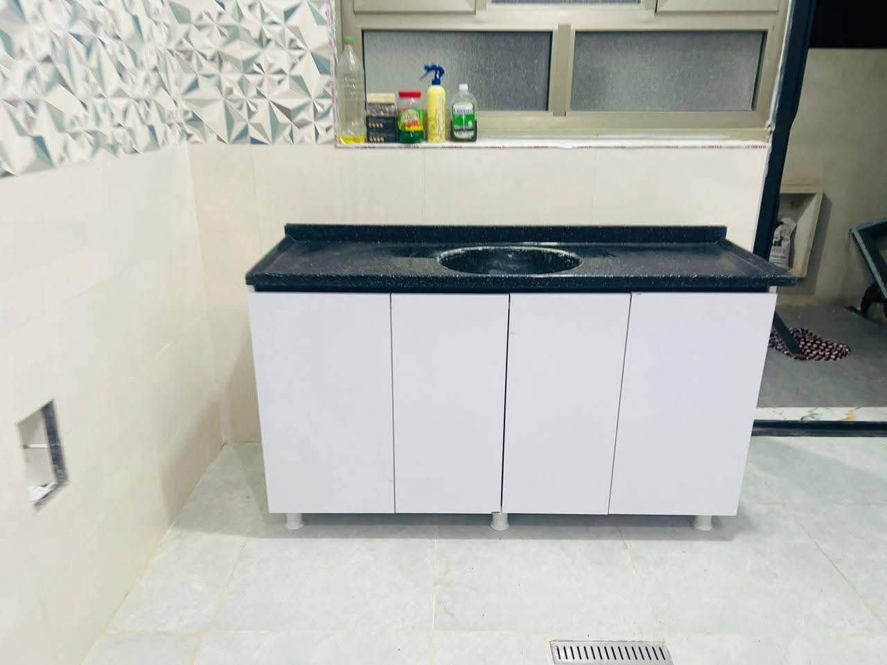 ✨ مطبخ تركي بتصميم ملكي وألوان راقية ✨
🔹 الطول: 3 متر
🔹 سنك: متر ونص
🔹 الكاونتر: لون كريمي بتصميم ملكي فاخر
💰 السعر: 850 ألف دينار فقط

✅ خامات تركية عالية الجودة
✅ تصميم أنيق يناسب جميع المنازل
✅ تنفيذ بإتقان وتشطيب فاخر
🚚 توصيل مجاني إلى جميع محافظات العراق

📩 راسلنا الآن واحجز مطبخك قبل نفاد العروض للحجز ***********
