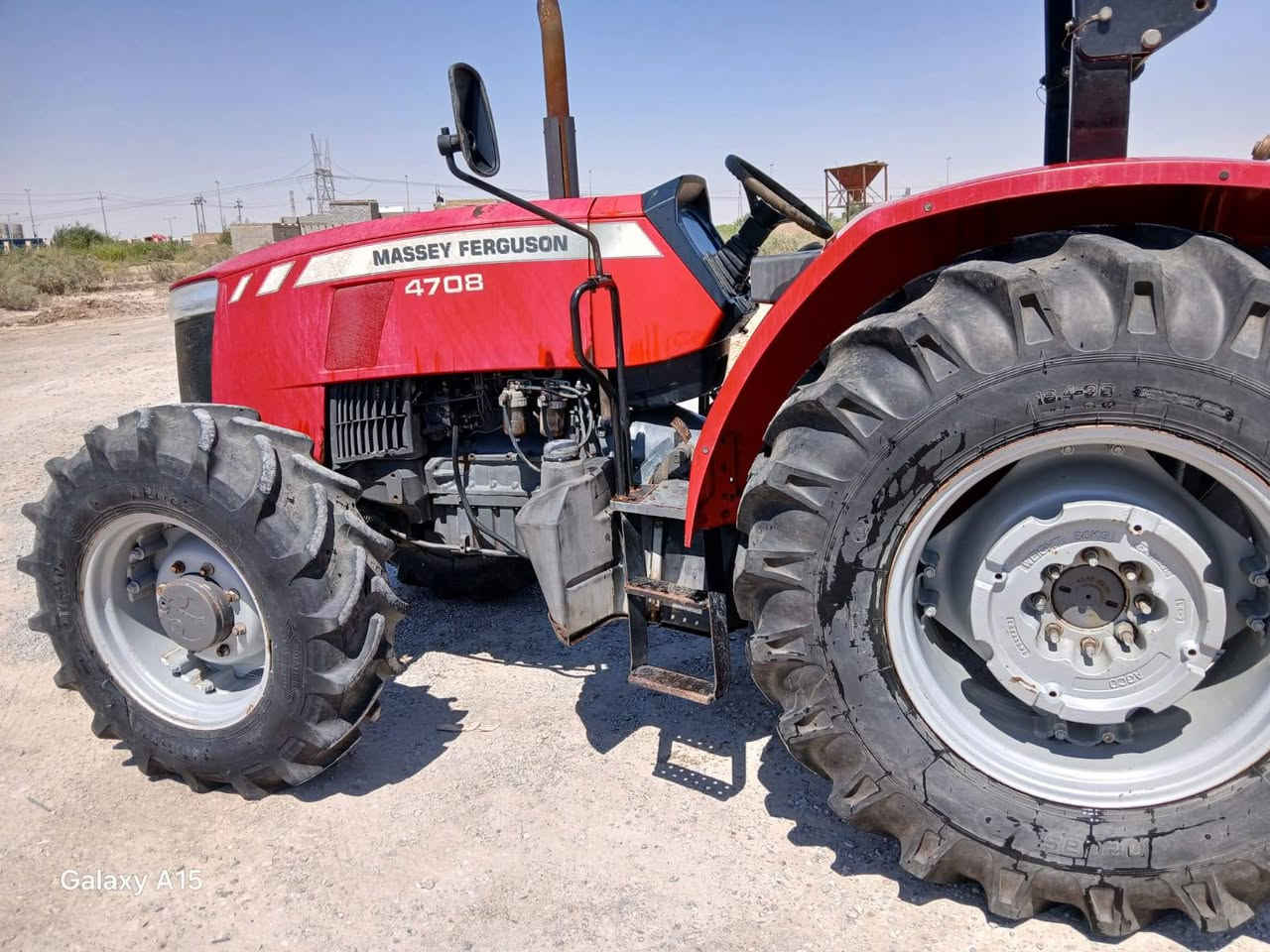 مكينه بطرك عمرها مكفوله كفاله عامه مرقمه وجاهزه للعمل تخم تاير جديد مال شركه الاستفسار على الرقم
***********
