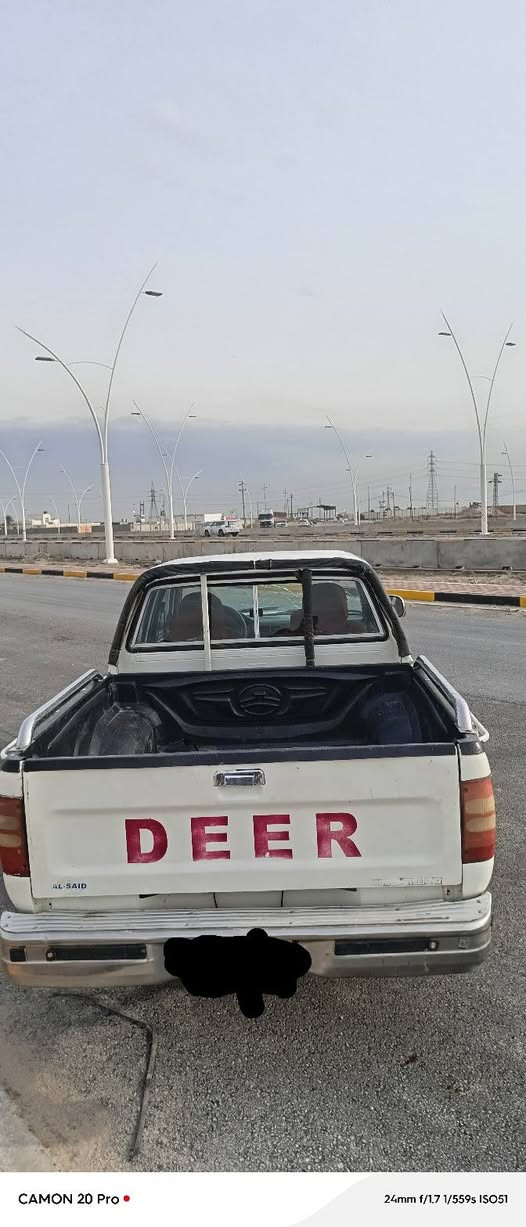 السلام عليكم سيار ه نضيفه مكفوله الرقم ***********
