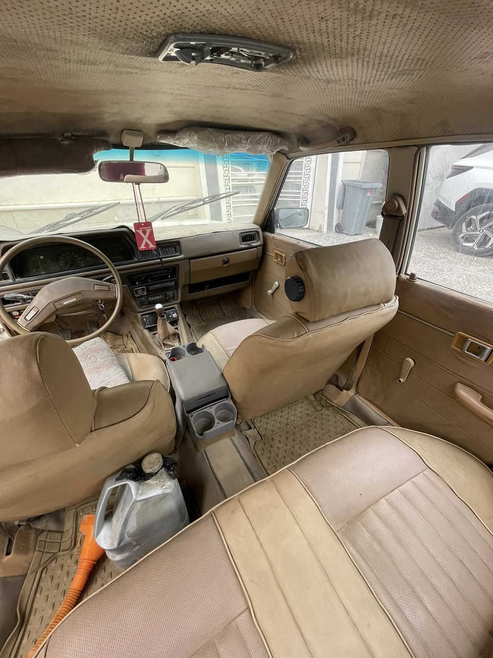 السلام عليكم 
كرونة للبيع كاملة السيارة السعر 48 وبيه مجال 
للاستفسار ‭***********‬
