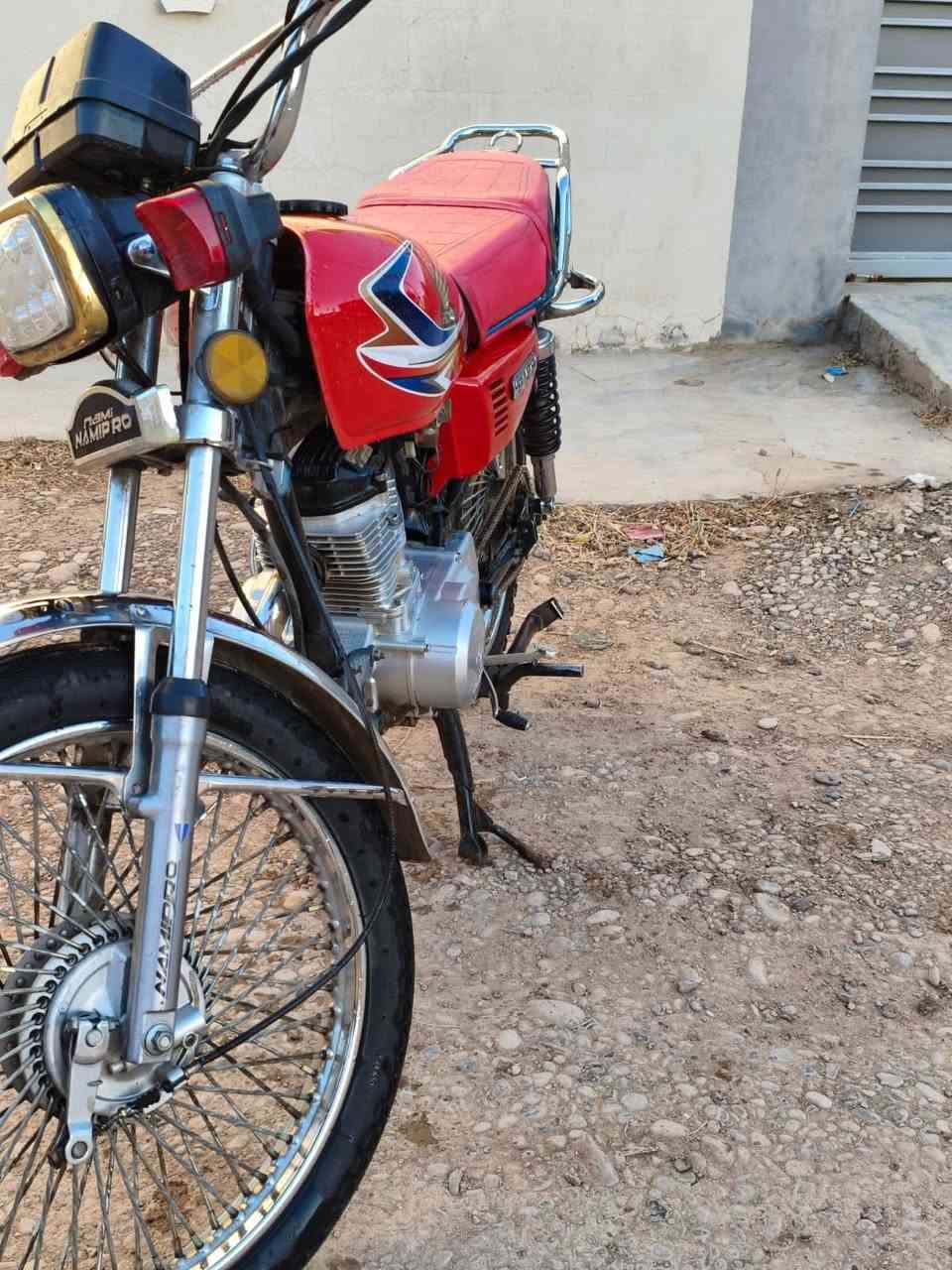 سلام عليكم دراجه نامي برو محسن موديل ٢٠٢١ ماطور كل عيب مابي السعر ٣٠٠ وبي مجال شراي اتصل ***********

