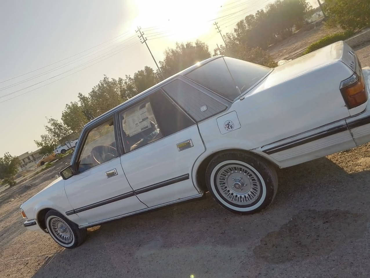 سوبر موديل 86 رقم بغداد مكينة بلادية كير اوتماتيك السيارة جاهزة تبريد شغال تخم تاير مكينة كير كهربائيات كلها شغالة سعرها45وبيها مجال وسونارها موجود بلمنشور 
مكاني واسط العزيزية 
***********
اخوان هاي تفاصيل كاملة وسونار لاتخابرني تكلي شبيها
