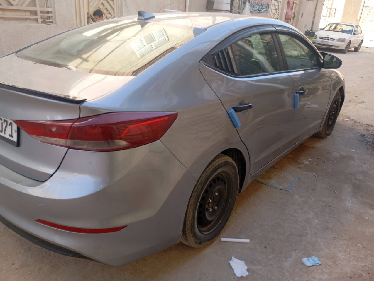 سلام عليكم ألنترا مديل17 حادث من امريكا بنيد مبدل وجاملغ كلير فقط وهنا بالعراق طخة خفيفة بالجاملغ الخلفي تخم تاير جديد غرفة جديدة شاشة و منضومة سماعات ٠ مداور ثاني يوم مكاني كربلاء ، السعر 115 وبيها مجال قليل ، ***********
