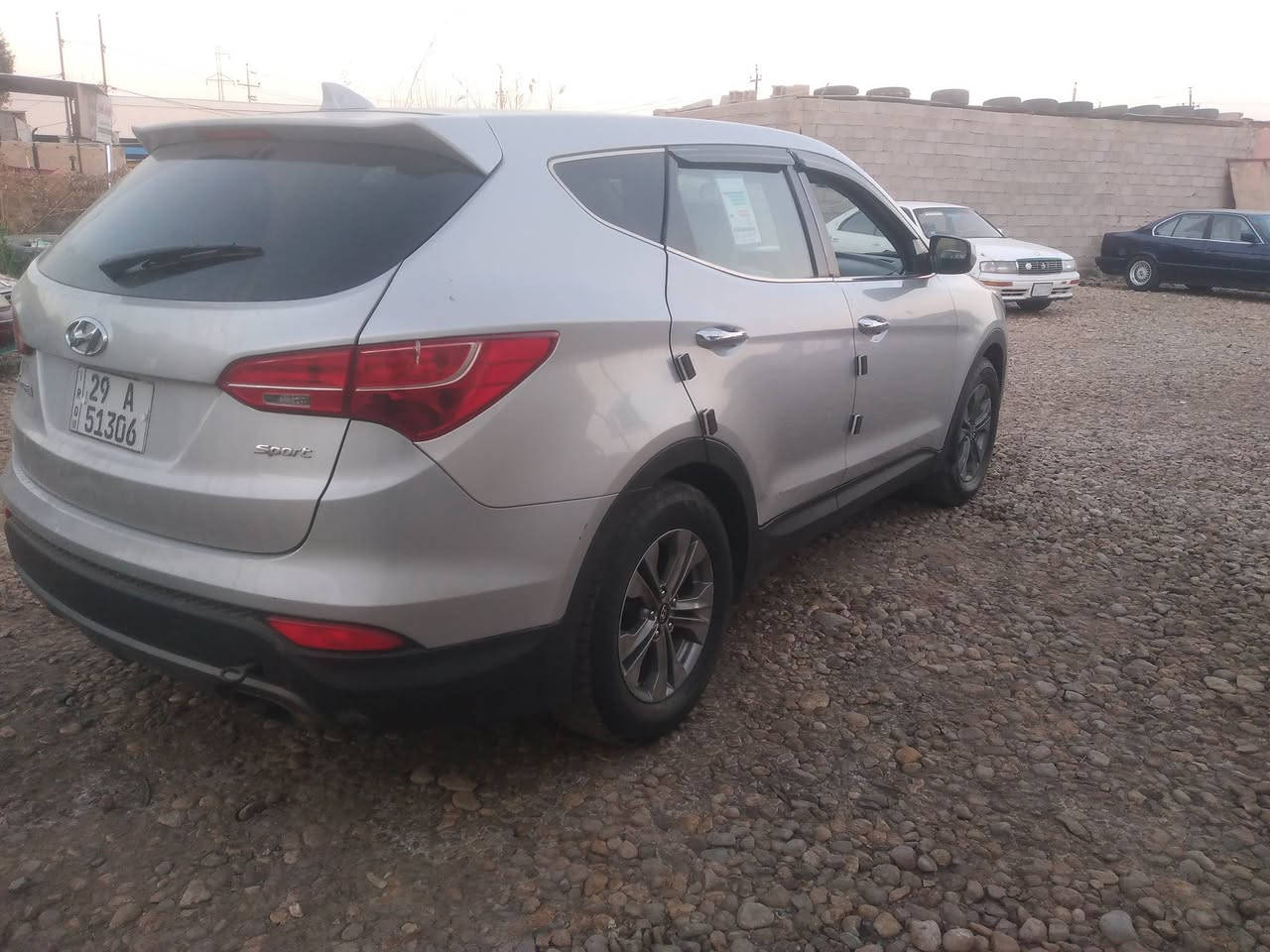 سلام عليكم سنتافي موديل ١٦رقم واسط تحويل مباشر سنويه جديده كير ومحرك مكفولات تخم تاير كهربائيات كل شغاله سياره جاهزه احله من صور بيه صبغ ٣قطع بدون دواخل بيع او مراوس عادي العنوان واسط الزبيديه الاستفسار ***********
