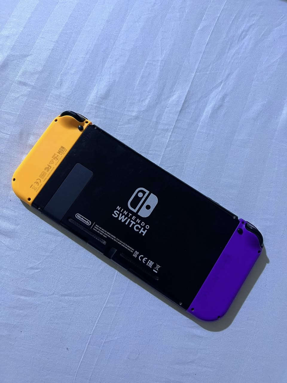 مرحبا شباب🌹
نتندو سوج الياباني مو الصيني جهاز نضيف استخدام قليل
شحنة ممتاز ازرارة كلهن شغالة يجي وياة:
* شاحنة اصلي مالتة
*حافضة
* ٣ كاترجات لعبة فيفا ٢٢ و جومانجي و ماي هيرو
*وادابتر لشحن
سعرة 220 وبي مجال للشراي


**إذا كنت صاحب هذا الإعلان وتريد حذفه لأي سبب، رجاءا أرسل رسالة إلى الدعم الفني**