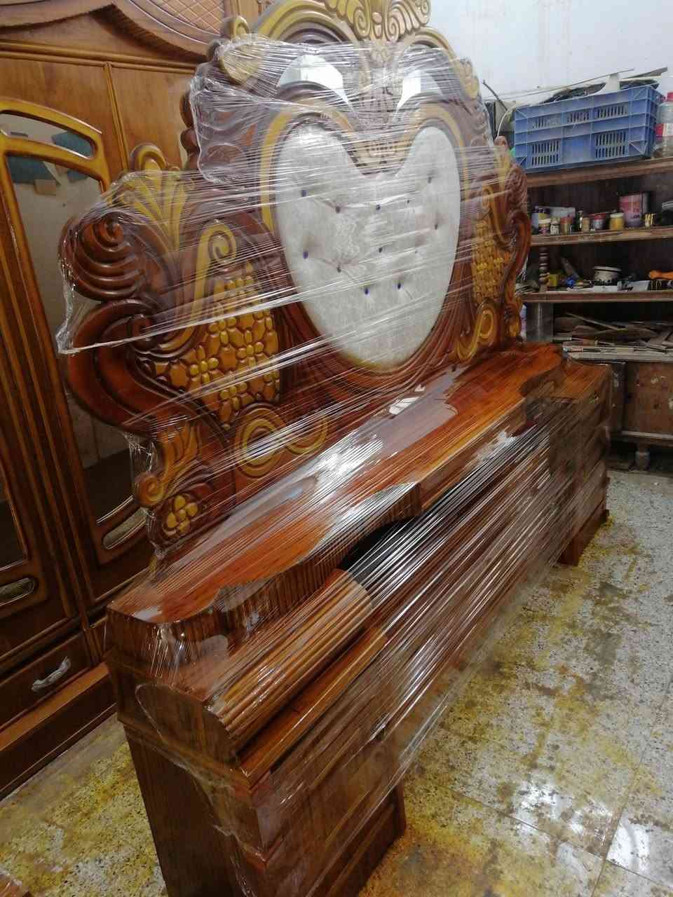 السلام عليكم غرفه للبيع ٦باب طابقين صاج ظهر جرجوبه نظيفه جدا السعر ٨٧٥ الف وبيه مجال العنوان بعقوبه كاطون الرازي شارع ابو رباح قرب مرطبات لسيد مزاد ابو كرار الغريباوي ***********
