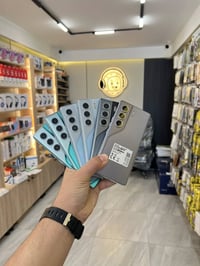 كامون 40 برو 5G • ٢٥٦ جيجا • ٢٤ جيجا رام