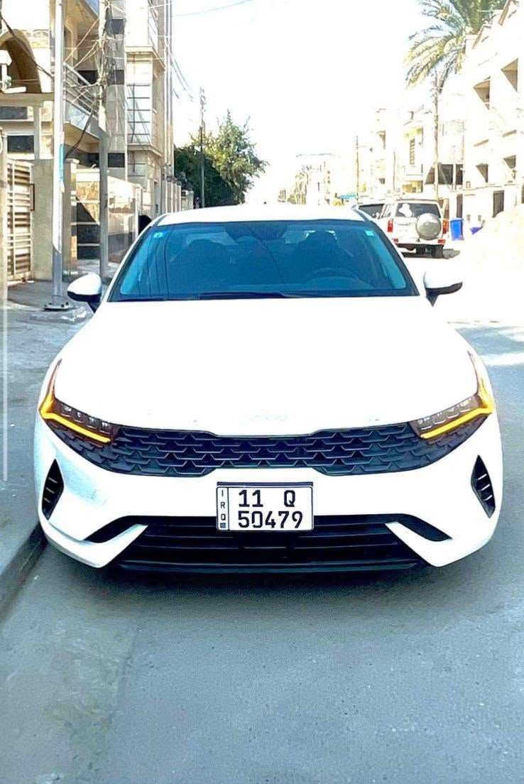 كي فايف موديل 2023 حادثها دعاميه اماميه فقط ماشيه 33 كيلو السياره جديده بمعنى الكلمة وقوف ذاتي داخل أسود رادار مرايه وقوف ذاتي خلفي تشغيل عن بعد بصمه بوب بصمه جنطه ذكيه السياره عله وضع الشركه مكان بغداد سعر 170   وبيها مجال بصيط بسمي السياره بغداد العامريه ***********
