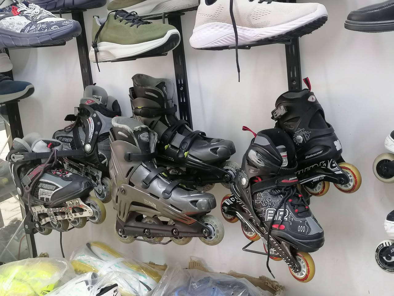 السلام عليكم توفر وجبة سكيتات باله أحجام متنوعة كمية محدوده اسعارمناسبة موقع المحلات الطارمية في سوق الخير مقابل القطاع الصحي مجاور الجنسية الموحدة


**إذا كنت صاحب هذا الإعلان وتريد حذفه لأي سبب، رجاءا أرسل رسالة إلى الدعم الفني**