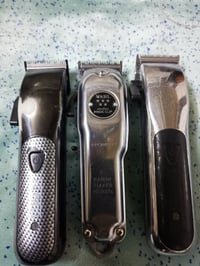 مكاين للبيع عدد ٣ نظيفات جدآ  سعر الفراري ٣٠ الف القطعة واال اصلي أمري...