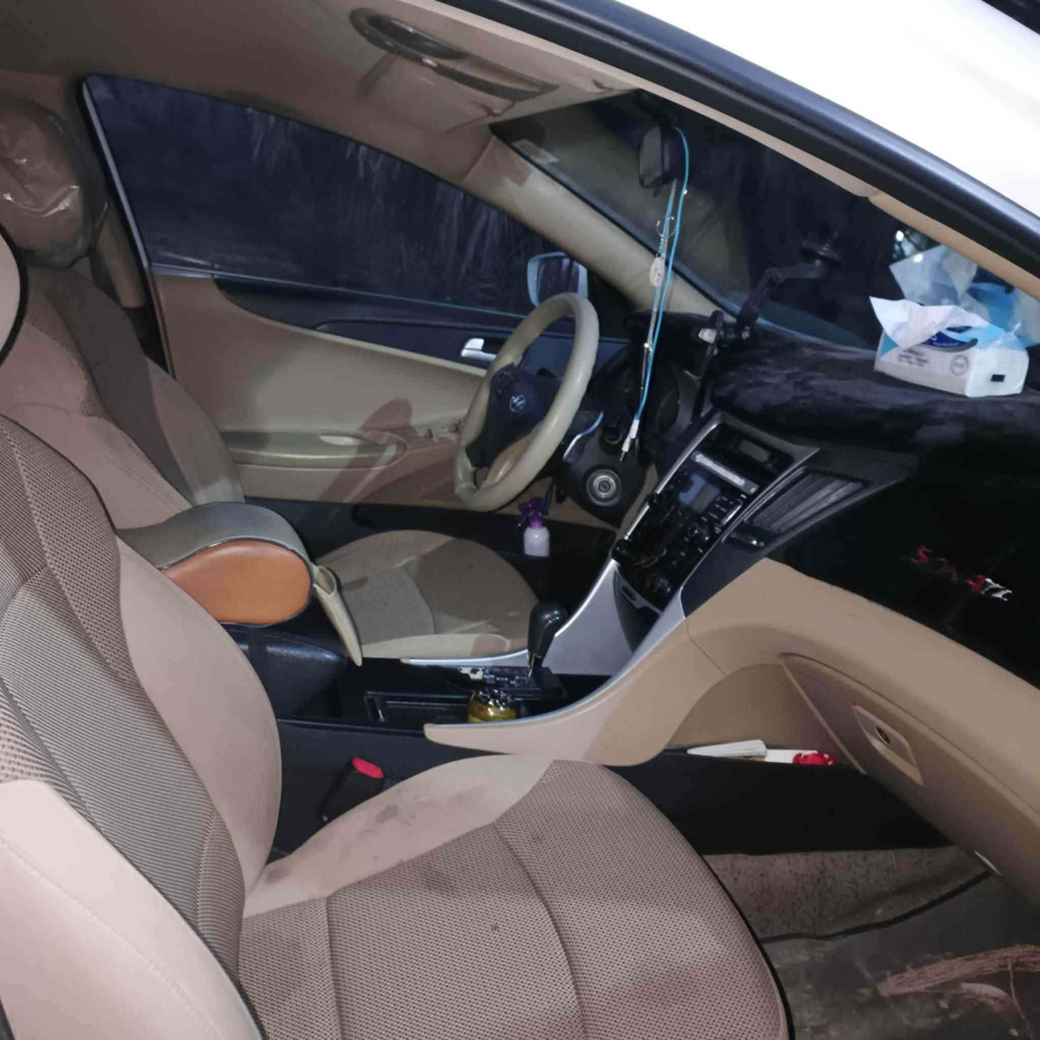 السلام عليكم 
سوناتا خليجي ٢٠١٢
بدون حادث  وبدون صبغ بيها مكانات بارد وخدوش بسيطه
رقم بغداد بسمي سنوية لل٢٠٣٠
محرك ٢٤٠٠
كير محرك تدفئه تبريد كله كفاله 
مري شفط -حساس خلفي -تحكم -شفتات -كشنات تدفئه تبريد -
السعر ١٢٥ 
للاستفسار اكثر ‭٠٧٨٠ ٨٥٠ ٩٢٠٨‬
مكلف ب النشر حلة, بابل
