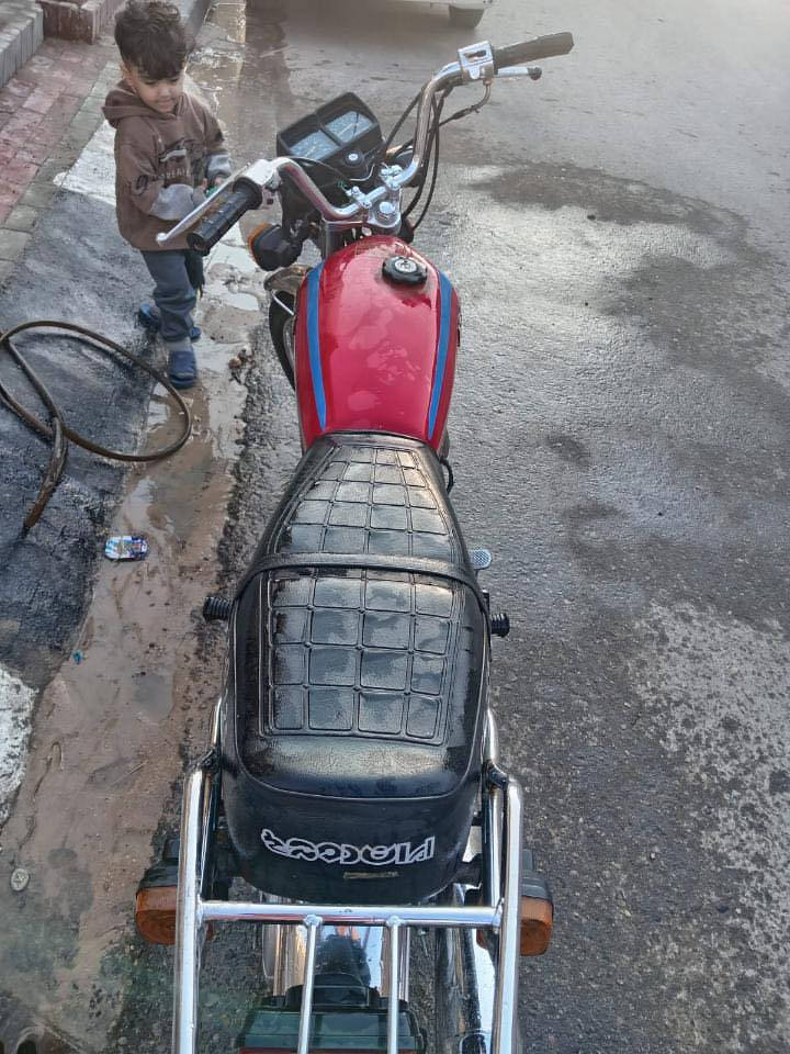 سلام عليكم حبايب ارشه موديل 2024 طالعه بل 2025 دراجه أوراق سكنر بيه نواقص بس الكهربائيات يترتبن بس تجي وشوف بعينك /مكاني كربله حي الوفاء /***********
السعر 500 وبيه مجال قليل
