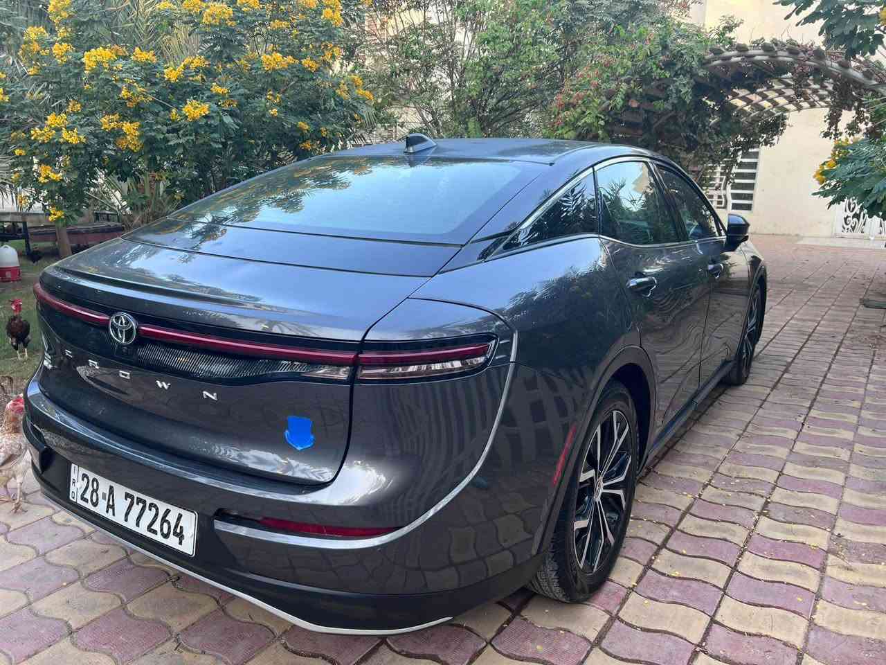 سلام عليكم بيع اومراوس
تيوته كراون موديل 2013
هايبرد محرك 2500
وارد امريكي بدون يرباك صور الحادث بل منشور
فول عده الفتحه سياره بوضع الشركه 
رقم نجف تحويل مباشر
سعر 250 رقم دولي جديد بسمي 
مكاني نجف 
*********** بغداد, العراق
