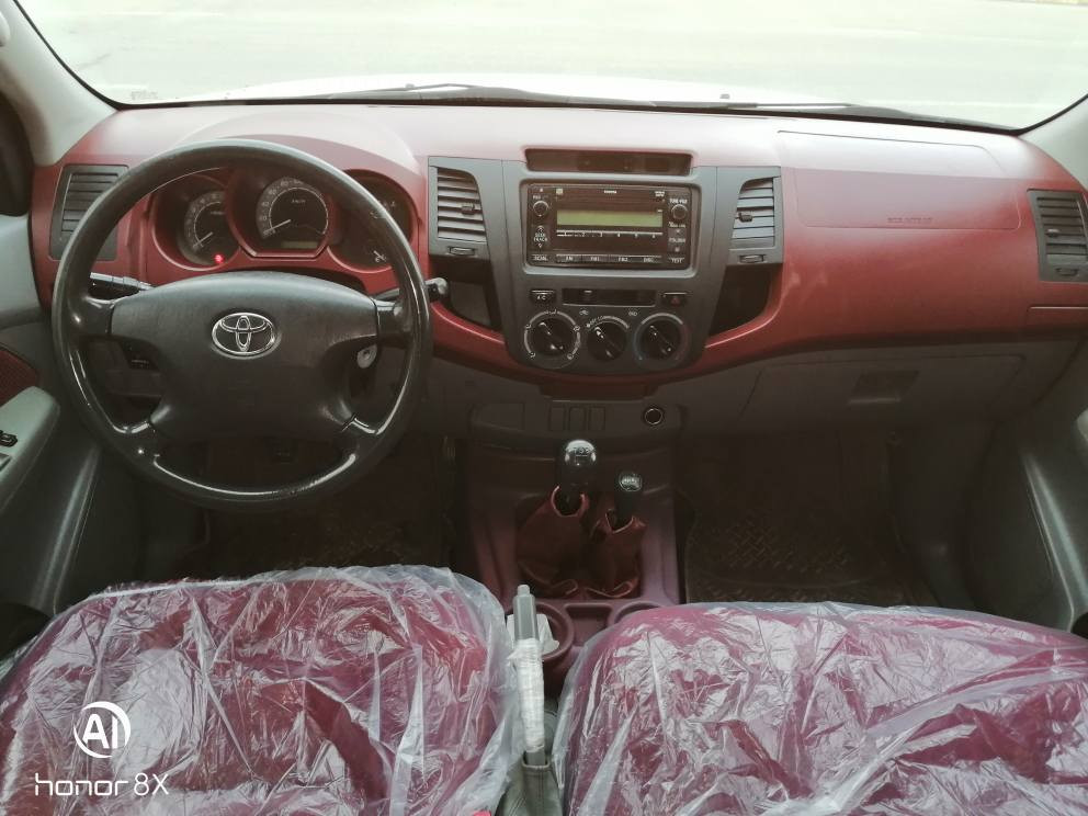 توێتا مررزیە 2009
سعودی بتڵ ماڵی دۆستە
هیچ مەسروفێکی تیانیە هەموگیانی بەشەرت
بۆیاخی نیە تایەی بیرجستۆن 
سەنەوی تا ۳۰تازەیە تەحویل خرامە بەشەرت
لەسلێمانییە گێر عادیە 

*********** السليمانية, العراق
