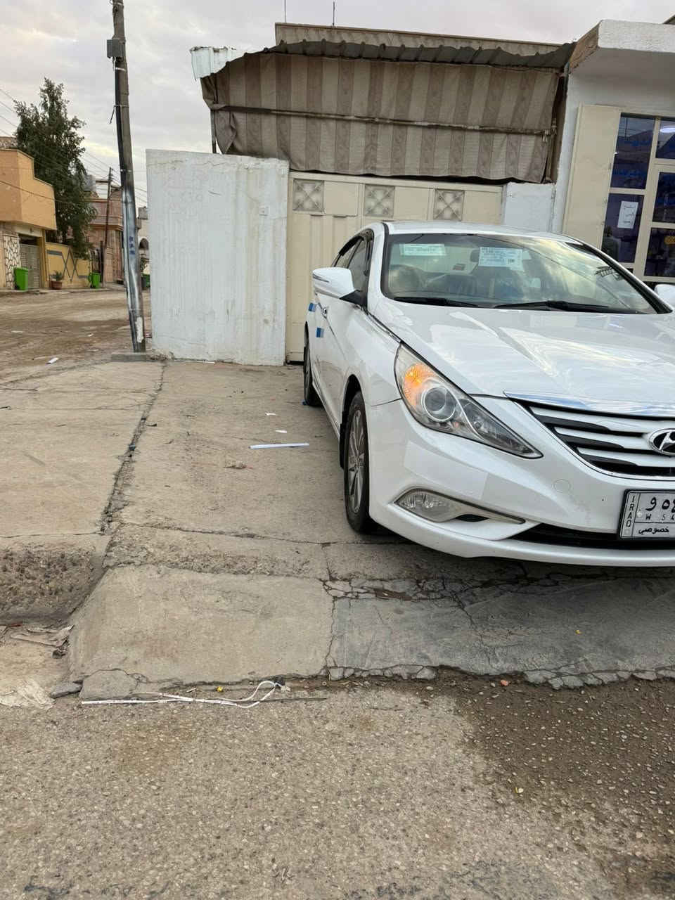 السلام عليكم من رخصت الادمن سوناتا ٢٠١٥ خليجي شركه العامه محرك ٢٤٠٠السيارة جديده بيه ملاحضات بسيطه رقم بغداد سنويه لغايه٢٧ كير محرك صدر تاير كله جديده تحويل مباشر السعر ١٢٧ بيه مجال بسيط رجاآ الموشراي ليتصل للاستفسار اتصل ***********
