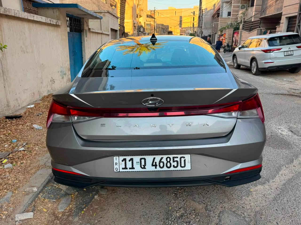 السلام عليكم 
النترا 2023 وارد امريكي مكينه 2.0
بصمه وتشغيل عن بعد 
دشبول دجتل شاشه متصله 
رادار امامي 
وباقي المولصفات معروفه 
تفاصيل الحادث كلها موضحه بجم كبس
السياره جديده جداا بدون اي نقص 
كير مكينه تبريد شرط 
ماشيه 40 الف مايل 
بأمريكا ماشيه 20 الف مايل 
السياره بأسمي ثاني يوم تحويل 
مكان السياره بغداد الشعب 
السعر 158 بيها مجال جداااا قليل حك الجيه 
***********
