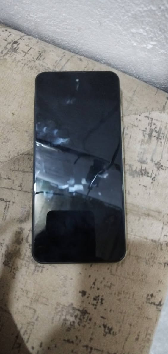 جهاز البيع أن فنكس جي5 جهاز نضيف وحلو سعر 125وبيه مجال توصل واتساب ***********
