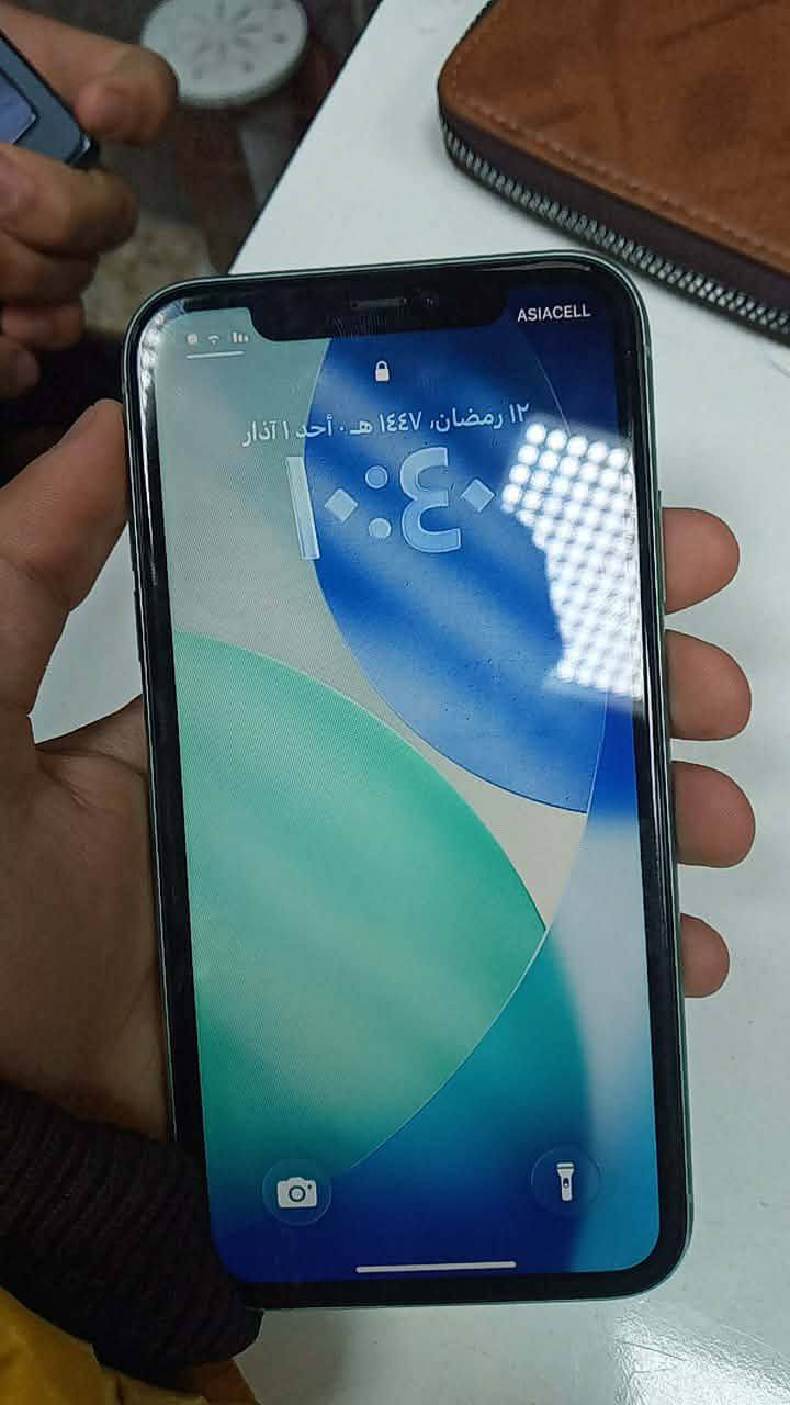 السلام عليكم ايفون ١١ العادي نضافة ١٠٠ جهاز كلة بلادي ولا قطعه مبدلة ذاكرة ٦٤  مكان عبيدي سعرة ٢٣٠ و بي مجال قليل حك الجية ***********
