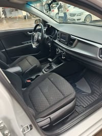 كيا ريو 2020 ماشي 113كيلو مو ميل ضرر تبديل بونيد بدون داخل كير اي تي م...