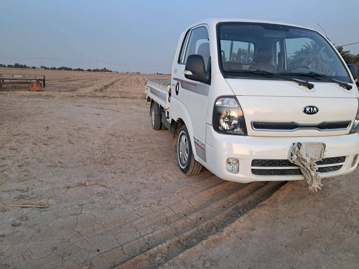 السلام عليكم كيا  بنكو ٢٧٠٠ حمل موديل 2020  رقم  الإنكليزي واسط دولي بسمي سنويه هزوفحص جديد  تريد تحويل تريد وكاله       )تحويل ثاني يوم مشروع وطني             مكفوله كفاله عامه كير محرك كسن  (وضع شركة)                         المكان  بابل  شوملي                                                                    . ماشيه 170        
 ***********بي واستاب 
ملاحضه شرط سونار وضع شركه.                                سياره جديده كارتون جديده                                       ملاحظه سياره واقع حلال من الصوره
