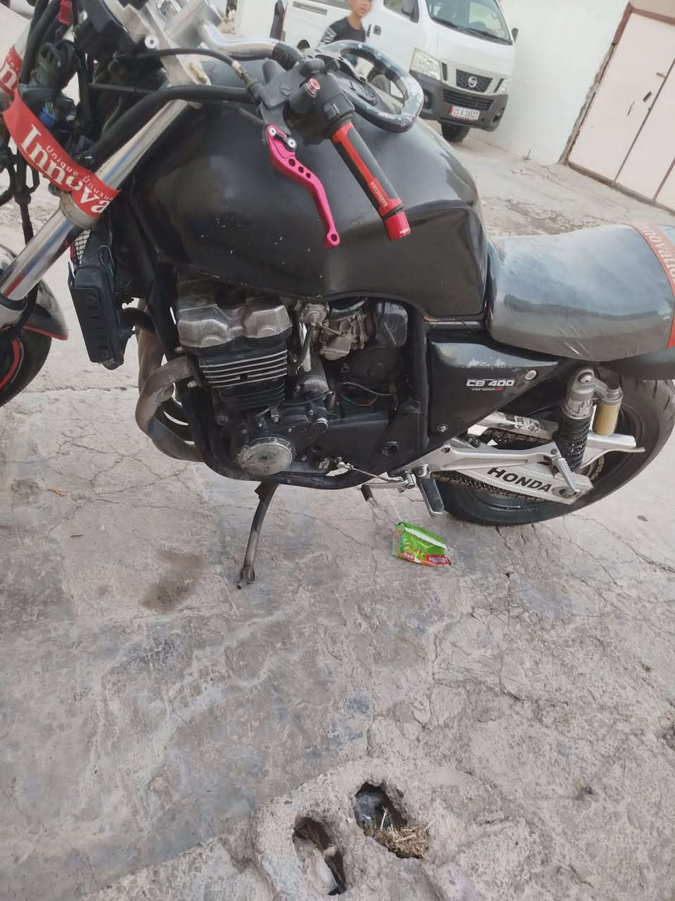 مۆدێل 1998 cb400ماڵەکە بێعەیبە وەشەرت وەستا شوێن کەلار مشتەری نیت سەرمان مەێشێنە تایە ی دوواو بەردەم ڵۆک بوخار سەرف ڕۆندان وەشەرت  سەوت وەشەرت سعری 8گەڵا ومەعامەلە


**إذا كنت صاحب هذا الإعلان وتريد حذفه لأي سبب، رجاءا أرسل رسالة إلى الدعم الفني**