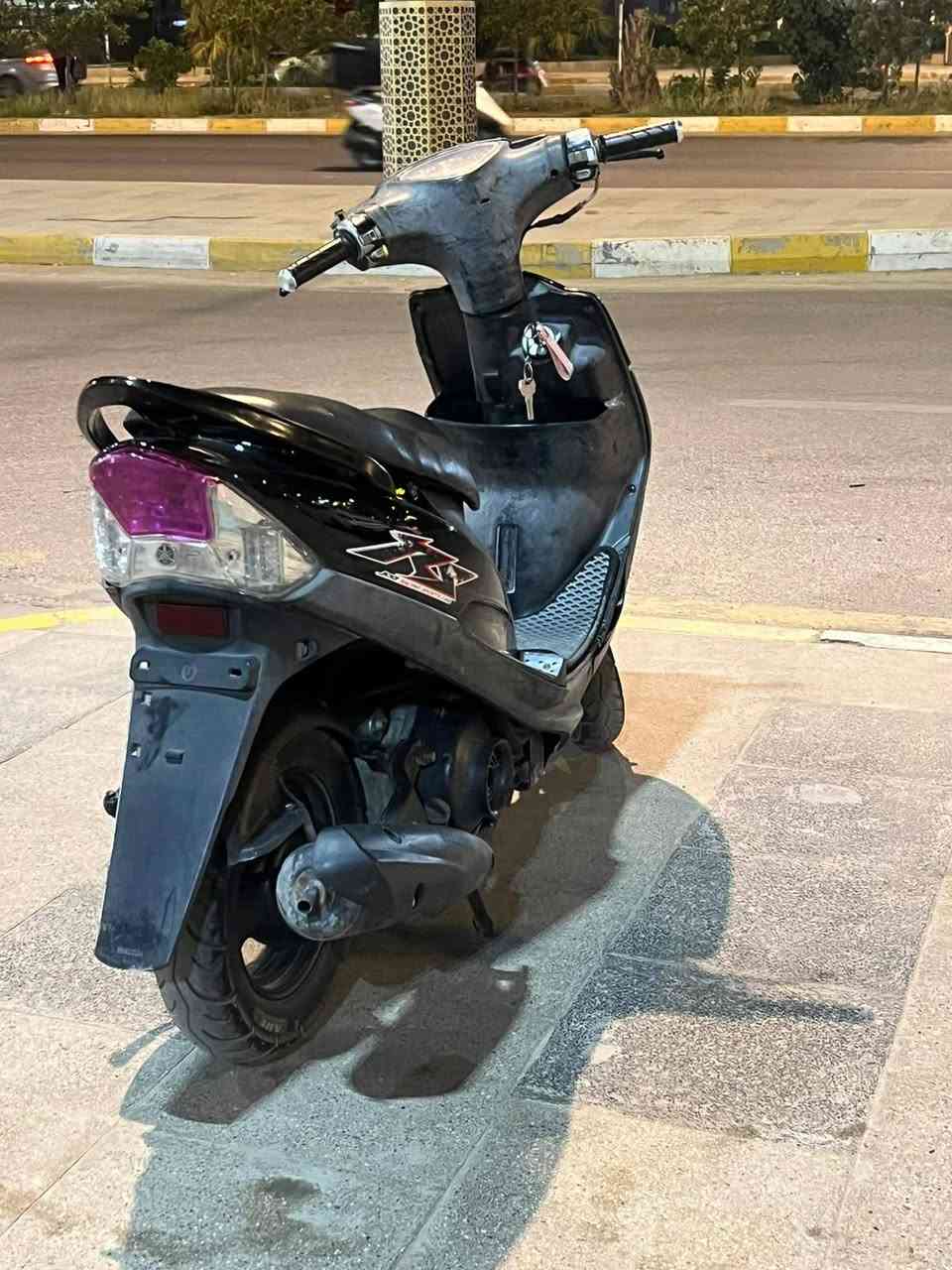 ماكس عدله مكينه ناعمه شلعه ومعدل كلشي شغال بيها دراجه جاهزه مكينه مفتوحه بس ولفات سعرها 550 مكاني ناصرية مركز ***********

