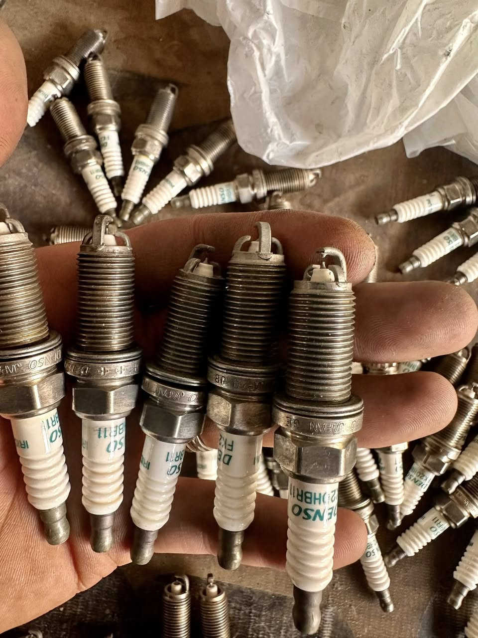 بلكات دنسو دبل ليزر .
ودنسو ثلاثي عكرب  16 *16 
اصلي تفصيخ شرط الشغل والنظافه 
توصيل جميع المحافظات 
*********** واتساب
