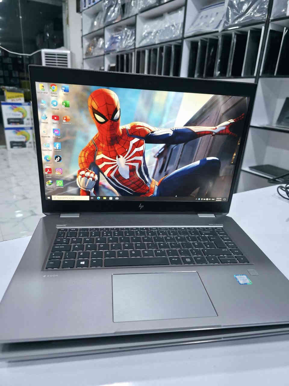 🔥 #عرض_خاص_وعلى_قطع_محدودة 🔥
💼 #لابتوب_رجال_الأعمال_والمصممين
⚡ أداء عالي يناسب التصميم والألعاب ⚡

💻 HP ZBOOK 15 G5 💻
🔹 المعالج: Intel Core i7-9750H (الجيل التاسع)
🔹 الرام: 16GB DDR4
🔹 التخزين: SSD 256GB
🔹 كرت الشاشة:
NVIDIA Quadro T1000 بسعة 4GB
Intel UHD 630 بسعة 8GB
💥 المجموع الكلي = 12GB كرت شاشة
🔹 الشاشة: 15.6" Full HD
🔹 كيبورد مضيء – تصميم أنيق وجودة عالية

💸 السعر: 565,000 دينار فقط 🔥 (السعر ثابت)

🎁 الملحقات:
حقيبة 💼 + ماوس 🖱 + شاحنة 🔌

📍 العنوان: الأنبار – حديثة – بروانة
🚚 خدمة توصيل لجميع محافظات العراق

📞 الاتصال: ***********
💬 واتساب: ***********

#Smart_View #ZBOOK_G5 #لابتوبات #عروض_العراق #HP #عرض_خاص
