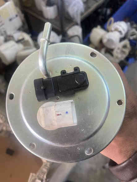 عبوة فيت بم سوناتا مقدس امريكي حاويه اصلي 
تفصيخ اصلي سوناتا كامله 
***********
*********** 
عنواني واسط كوت توصيل موجود
