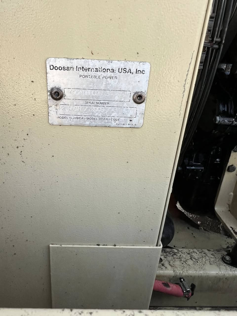 كبريسر انكر صول موديل ٢٠٠٩  الحجمً٢٦٠ مامشتغل بل عراق المكان البصره التصال ***********
