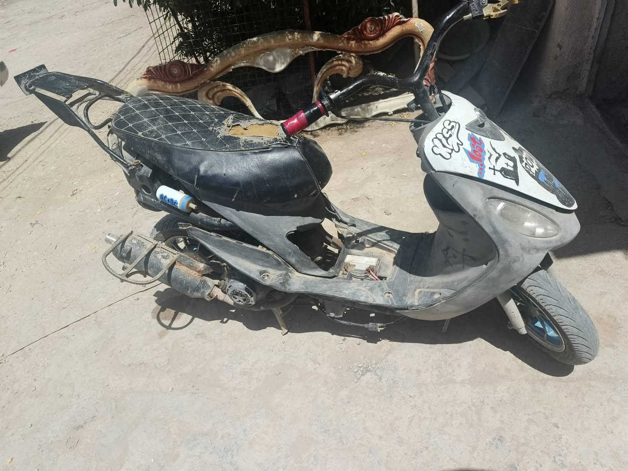 سلام عليكم دراجه ماكس ابيعك كوم حديد دراجه طفيتها وشغل متشتغل وديتها كلولي ولفات ابيع 150ع عطلها


**إذا كنت صاحب هذا الإعلان وتريد حذفه لأي سبب، رجاءا أرسل رسالة إلى الدعم الفني**