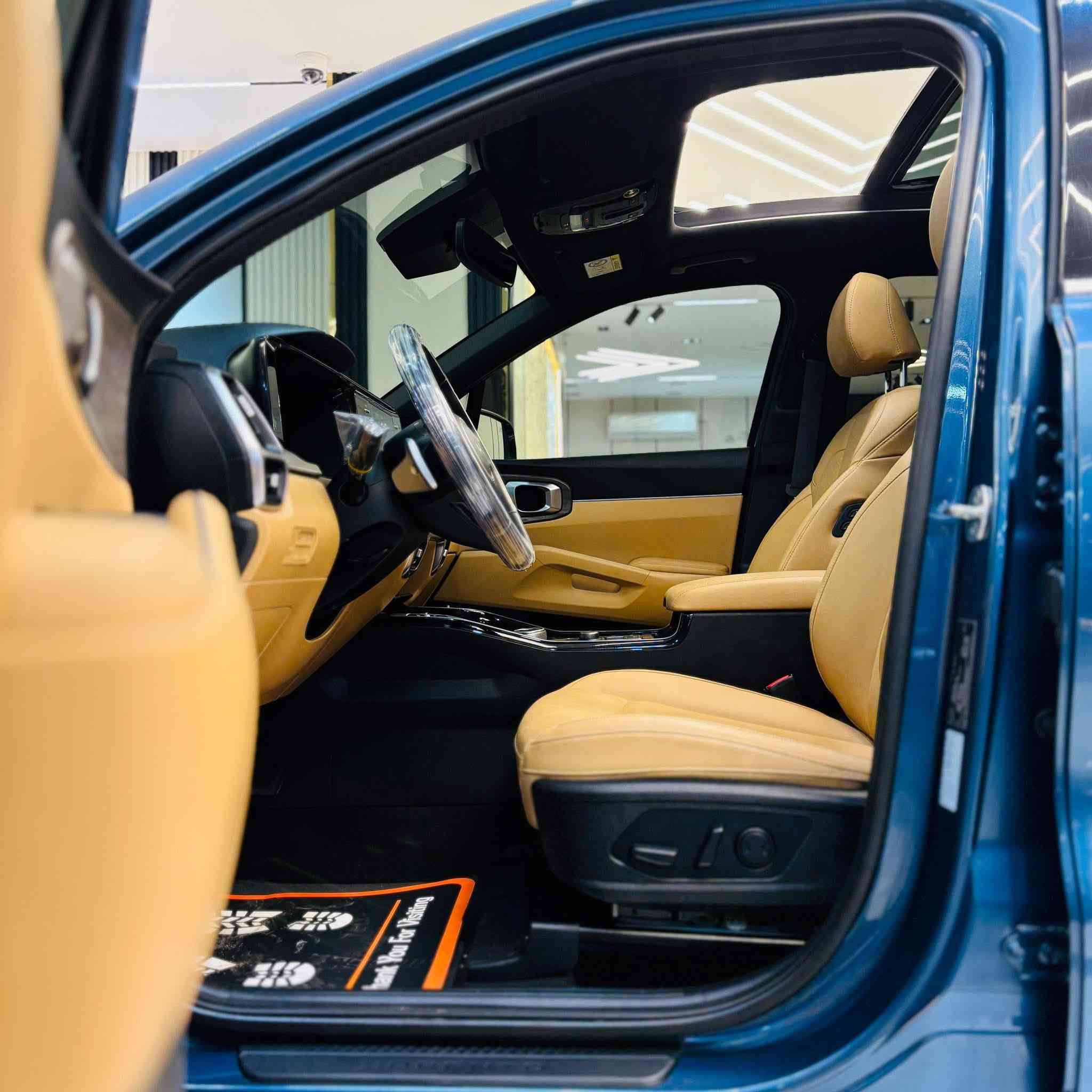 🚙💙 عرض نهاية رمضان على سورينتو موديل 2022
استلام فوري من معرض الكابتن

🌤️ بانوراما | 🛋️ جلد فاخر | 🪑 6 مقاعد | 💺 كراسي كهرباء + تسخين + تبريد
🚙 دفع رباعي | ⚠️ نقطة عمياء | 📸 كاميرا خلفية | 📡 حساسات

🚗 جاهزة للاستلام فورًا

📞 للاستفسار والحجز:
01090577062

🏢 معرض الكابتن – خبرة أكتر من 25


**إذا كنت صاحب هذا الإعلان وتريد حذفه لأي سبب، رجاءا أرسل رسالة إلى الدعم الفني**