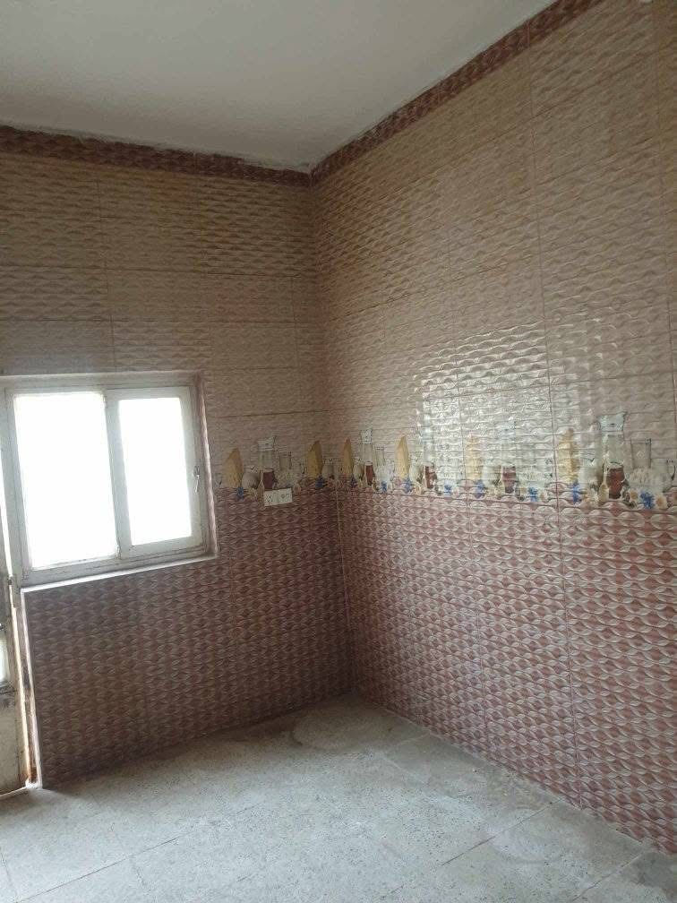 بيت للايجارنظيف بحي الميكانيك نزلت جسر النجف اول فرع عاليمين عن الشارع العام ١٠٠ م فرع الجملونات فرع شركة البذور المحتويات ٢غرفة نوم وصالة ومطبخ وصحيات للإستفسار واتساب ***********
