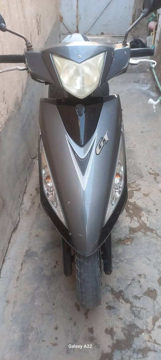 دراجه جي تي للبيع مجفته جديد كلشي ماعايزه من كهربائيات شغاله دراجه نضيفه فقط بعض ترتيبات وايضا محوره من نزول الى كابريتر مراوس بدراجه جي فور مثل نضافته او بيع سعر 260بيه مجال مكاني نجف حي غدير رقم وتساب ***********
