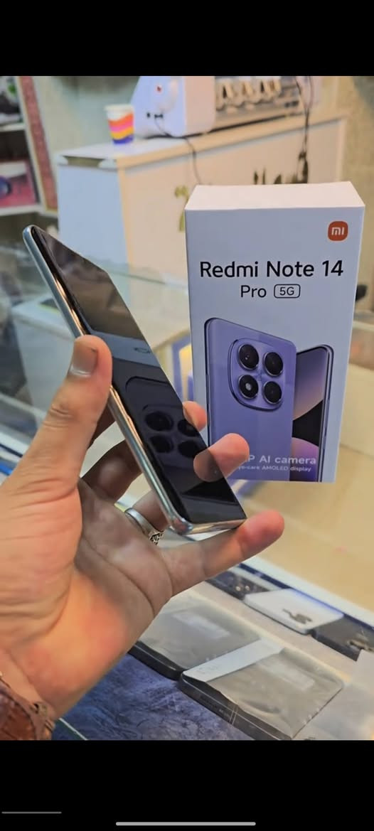 السلام عليكم جهاز ريدمي نوت 14 برو 5Gيعني الفئا العاليه ذاكره 512 الجهاز مكفول لا مفتوح ولا ملعو بغراضه كارتونه وشاحنته وكيبله الاصليه جهاز ستعمال بصيط كلش يعني اقل من الشهر الجهاز رايده ب350 وبي مجال قليل لو الجديد مالته سعره اربع ورقات العنوان بصره ابي الخصيب رقم ***********موجود واتساب ورصيد وبلعافيه عل ياخذه

