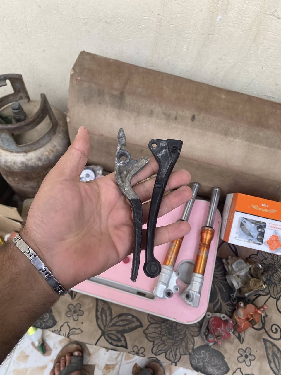 (اسعار مناسبه الصدر وياه فج ب٣٠. )نشره مجانيه (كابريتر ١٢٠و١٤٠ ب٢٠ الف) يدات ١٠ الطره ب١٠
مكاني بابل كريطعه


**إذا كنت صاحب هذا الإعلان وتريد حذفه لأي سبب، رجاءا أرسل رسالة إلى الدعم الفني**