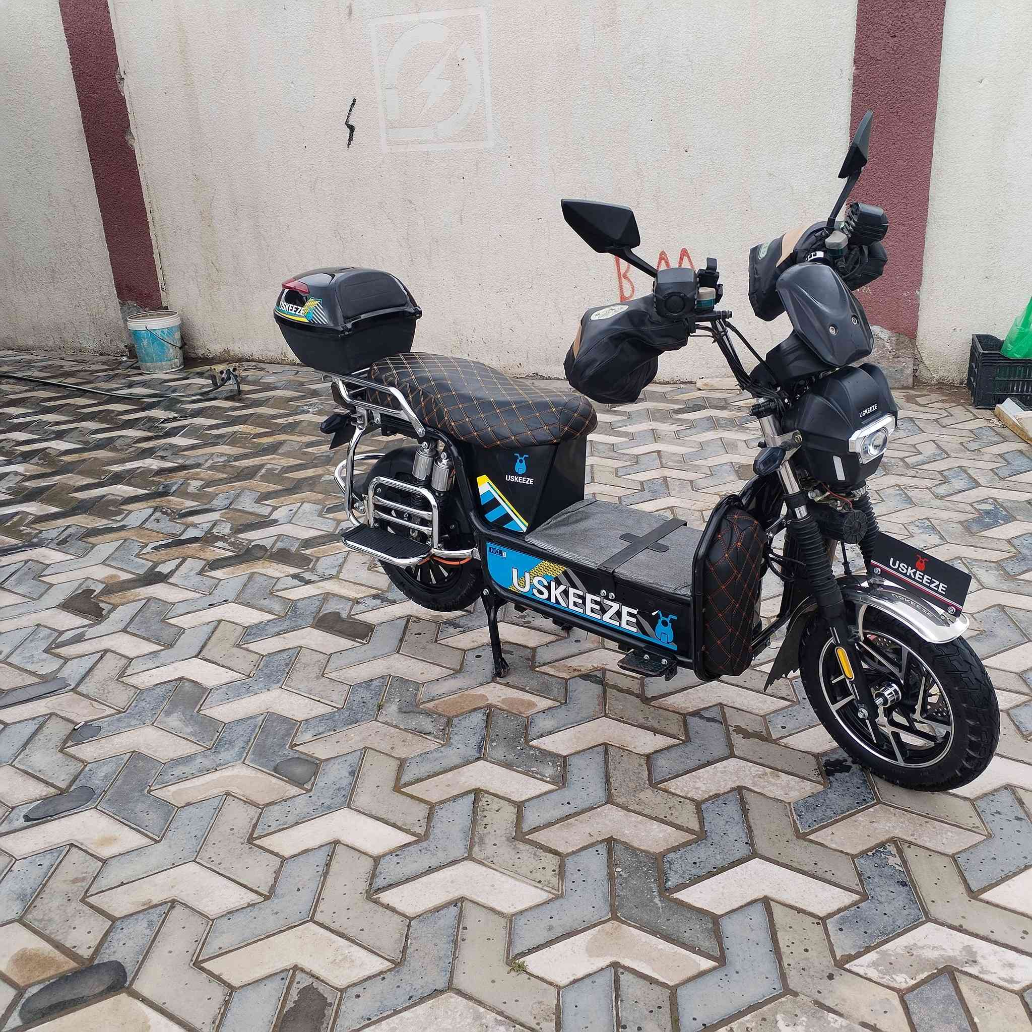 السلام عليكم دراجه شحن جبلي للبيع او مراوس دراجه ايراني نضافه 100شرط على فحص بطاريات مكان الدراجه فلوجه الاستفسار *********** وتساب
