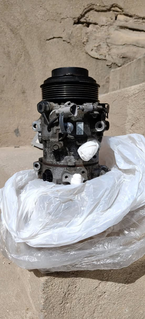 السلام عليكم مراوح افلون نقص بس ماطور نضيفات .كمبريسر تبريد مال كصه سينا وافلون كامري سته سلندر .للتواصل ***********
