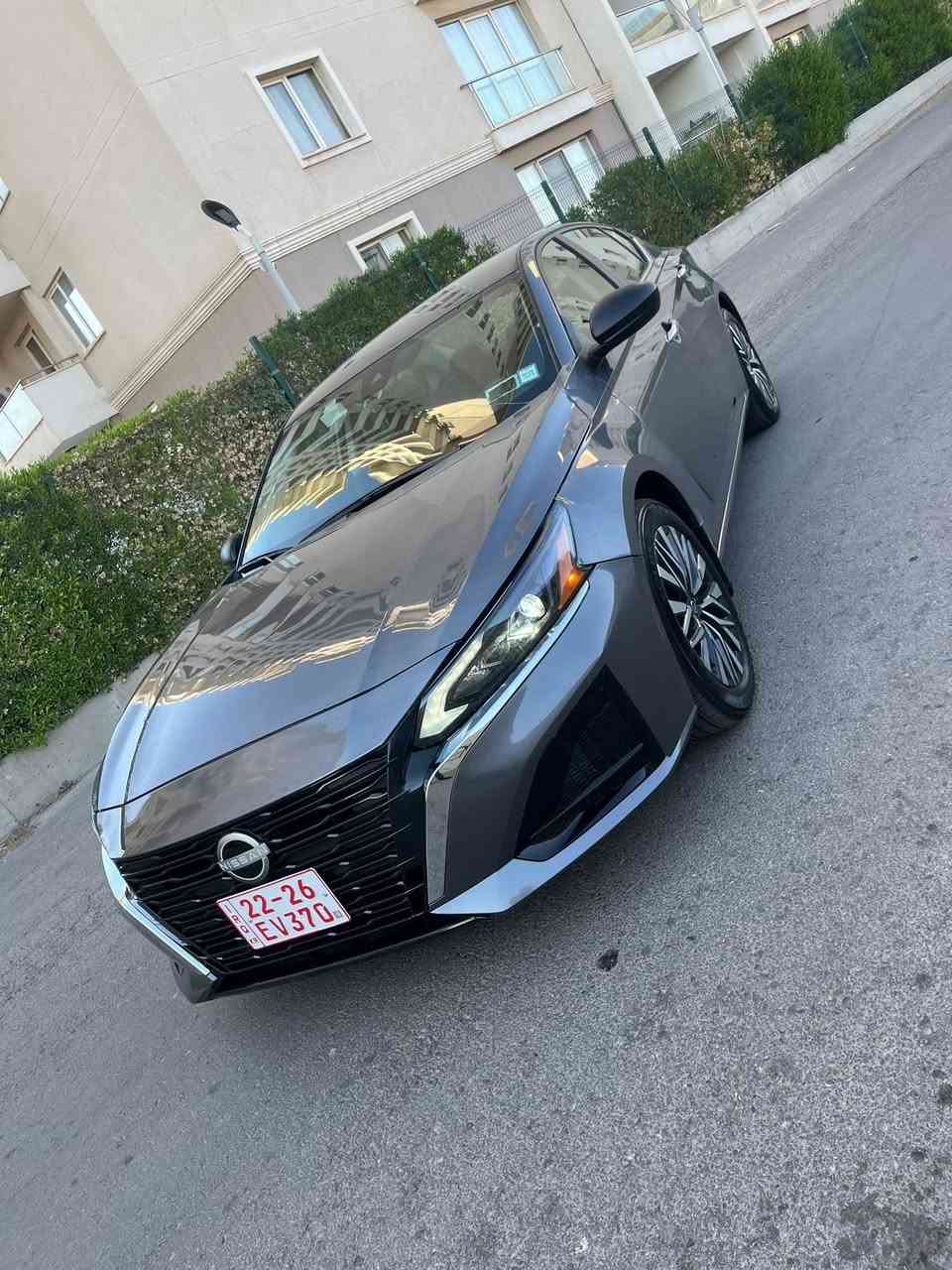 السلام عليكم               للبيع فقط بدون مراوس 👍

نيسان التيما 2024svالشكل الجديد بدون رقم 
سعر 149💵بيها مجال بسيط 
 محرك السياره 2500دوش المرغوب 
حادث السياره (فقط جاملوغ السكن تعديل بيها مكانين بارد بدون دواخل ايرباكات كلها سليمه  )

مواصفات
شاشه تدعم ابل كار بلي 🖥️
مثبت سرعه ⏱️
رادار امامي خلفي 
حساس امامي خلفي 
ويل كب حجم 17🛞
بصمه ابواب  
رادارات جانبيه 
كشن كهرباء 
كشنات قماش 

السياره بدون رقم لاستفسار اتصل ***********☎️
