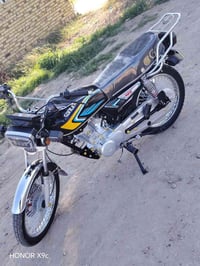 دراجة موديل ٢٥ تايكر مكفوله كفاله عامه السعر ٨٠٠ وبيه مجال تصل عل الرق...