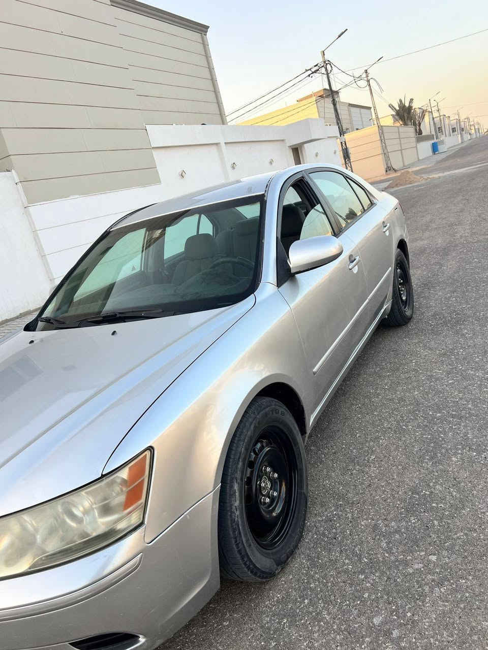 سوناتا 2010 ادوات كصة جنطة وقمارة متؤمة وجاهزة شرط الحاسبة محرك 2400دوش وارد امريكي محرك وكير وتبريد مكفولات السعر 40 ورقة مكانها بنجف للستفسار اتصال ***********
