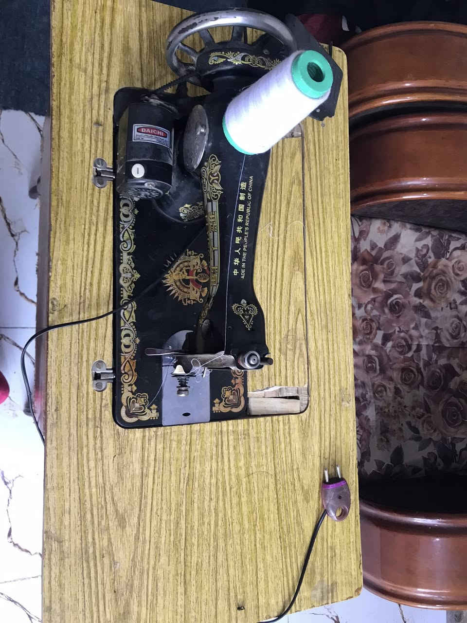 مكينة خياطة اصلية ام اميرة شغالة على الفحص مكينة وماطور ودواسة وميز السعر ٦٥ المكان نجف حي ميسان ***********
