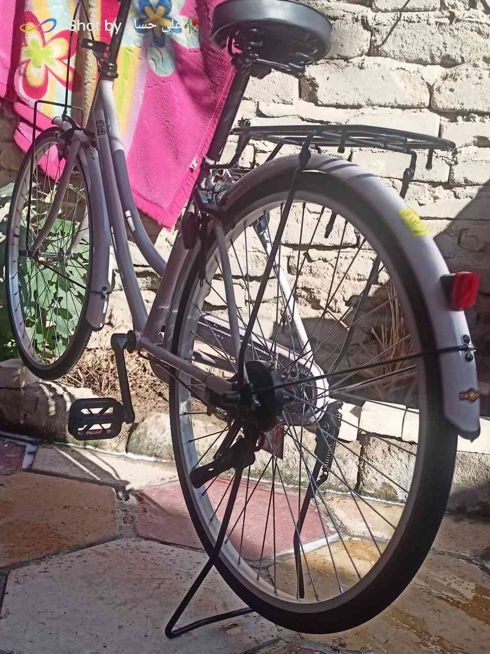 سلام عليكم
باسكل للبيع 

حجم 26 

لون مميز

مديل 20

لايت شغال بريكات 

الباسكل جديد 

السعر خاص ‪‪0778 279 2318
